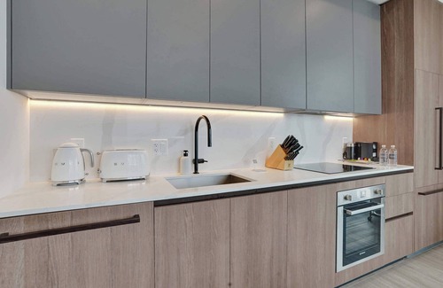North Beach Condo | Modern 2BR/2BA Condo Steps from Miami Beach Living