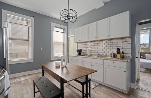 Walnut Hills House | Modern 2BR Apartment | Minutes from UC & Downtown