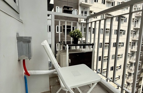 Manggahan Condo | Modern 2BR Condo in Charm Residences