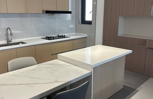Masaki Apartment | Modern 2BR Condo with Gym & AC in Upscale Masaki