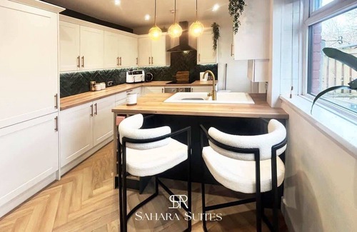 Hyde House | Modern 2BR | Upto 20%OFF | Contractors & Families