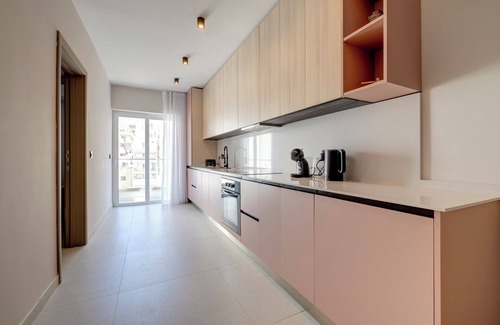 Gzira Apartment | Modern 2BR Oasis Steps from the Promenade