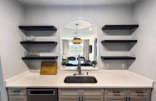 Vista East Condo | Modern 3 Bed 2 Bath in Near MCO Airpot, Lake Nona, and Orlando Parks & Resorts