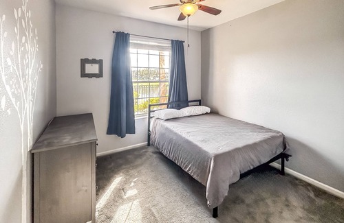 Vista East Condo | Modern 3 Bed 2 Bath in Near MCO Airpot, Lake Nona, and Orlando Parks & Resorts