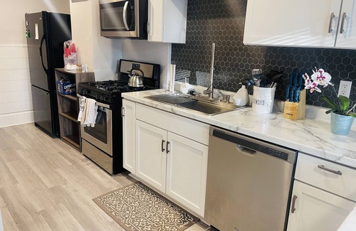 North End House | Modern 3 Bedroom Farmhouse