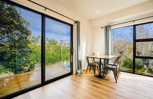 Mount Wellington House | Modern 3-Bedroom Home in Mount Wellington
