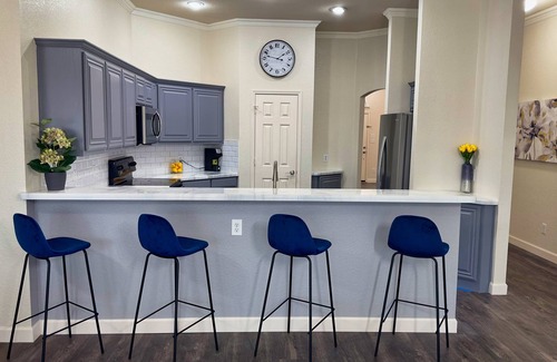 Mansfield House | Modern 3 bedroom home for stay! AT&T Stadium, Globe Life Field - TX Rangers.