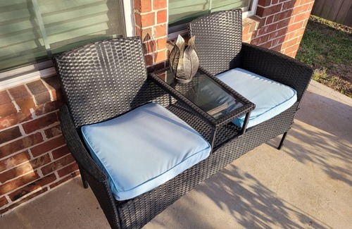 Fresno House | Modern 3-bedroom House with WiFi, AC. Weekday specials! Book your stay now!