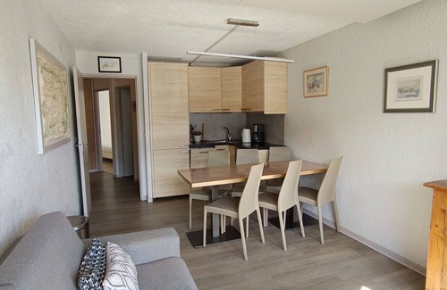 Montgenevre Apartment | Modern 3-Room Apt + Mountain Nook - Close to Ski Lifts - 8 Guests - 2-Star Rating