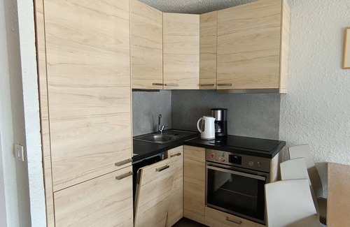 Montgenevre Apartment | Modern 3-Room Apt + Mountain Nook - Close to Ski Lifts - 8 Guests - 2-Star Rating