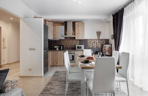 Minsk City Centre Apartment | Modern 3-rooms apartment Musical Theater