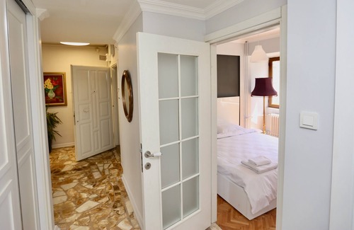 Nisantasi Apartment | Modern 3BDR @ Nisantasi w/ Indoor Fire Pit