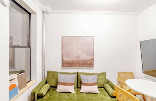Alphabet City Apartment | Modern 3BR/2BA in the Heart of the Lower East Side