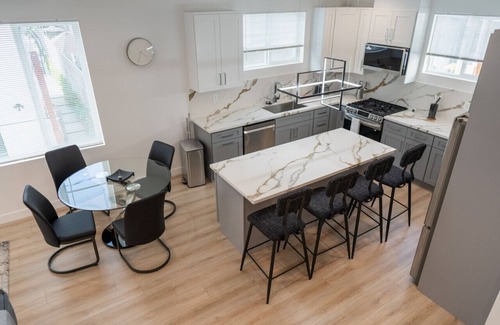 NoHo Arts District House | MODERN 3BR HOME BUILT 2023 w/GARAGE, FENCED PATIO, 2 BALCONIES & EV-CHARGER p66