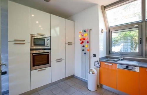 Suna Villa | Modern 4½-room terraced corner house with sauna, garden and gigantic lake view