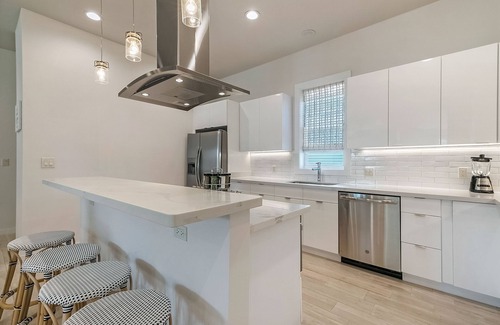 Mid-City Condo | Modern 4BR Townhouse Near French Quarter