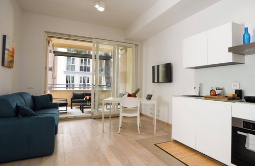 Ripa Apartment | Modern and bright apartment - 10 minutes (walking distance) from the Colosseum.