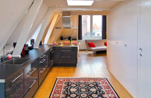 Binnenstad-Zuid Apartment | Modern and bright Loft