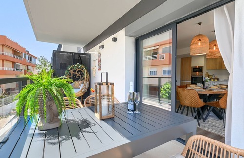 Javea Apartment | Modern and comfortable apartment in Javea, Costa Blanca, Spain with communal pool for 4 persons