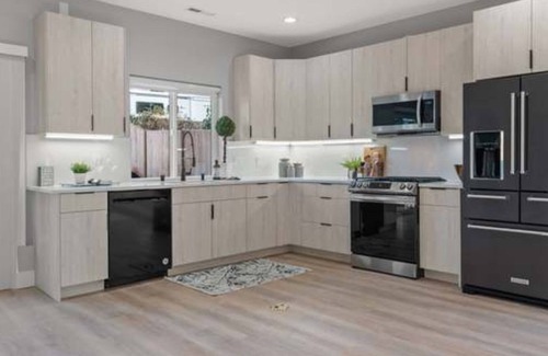 South End House | Modern and Comfortable Living
