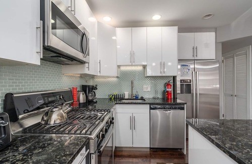 Shaw Apartment | Modern and Contemporary Ground Floor Apartment 2 Bed 2 Bath