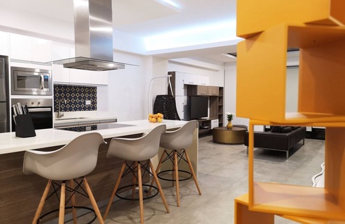 Centro Condo | Modern and Luxurious New Condo