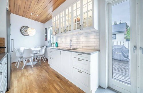 Haaleiti House | Modern and Spacious house in Langagerði - Birta Rentals