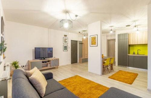 Old Town Apartment | Modern and Stylish Apartment w Terrace