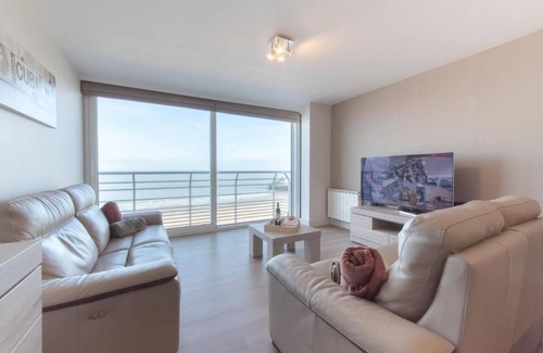 Blankenberge Apartment | Modern apartment with beautiful sea view!