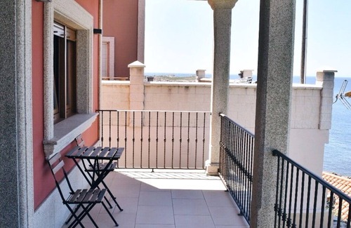 O Pindo Apartment | Modern apartment by the beach with incredible views
