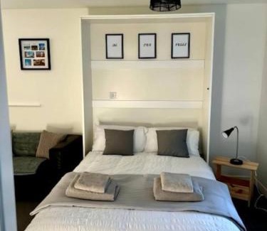 Larbert Apartment | Modern apartment in Stenhousemuir