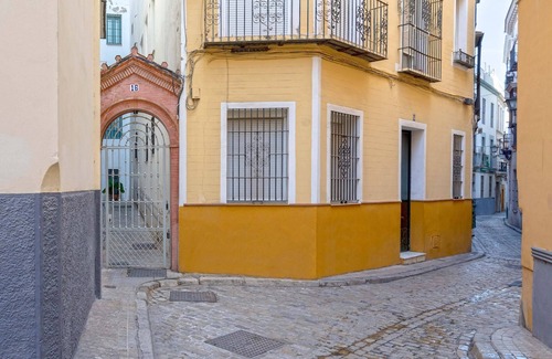 San Bartolome Apartment | Modern apartment in Seville. Corral del Rey II