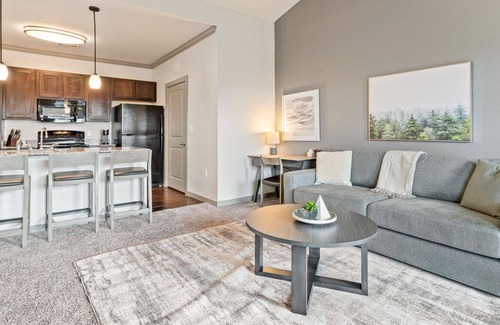 Georgetown Apartment | Modern Apartment in Prime Location (ID6032X08)