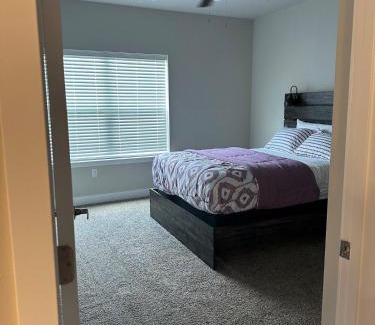 Prairie Point-Wildberry Apartment | Modern Apartment min from MCI