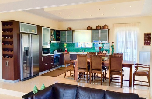 Keratea Apartment | Modern Apartment near Athens&Coast