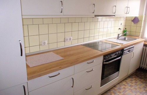 Ludingworth Apartment | Modern apartment on the 1st floor, 3 rooms + dining area, kitchen w. Dishwasher, bathroom