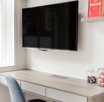 London City Centre Apartment | Modern Apartment & Rooms at Charing Cross