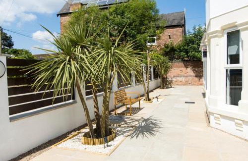 Mapperley Apartment | Modern Apartment Spacious Double Bed Off Road Parking Suite 8