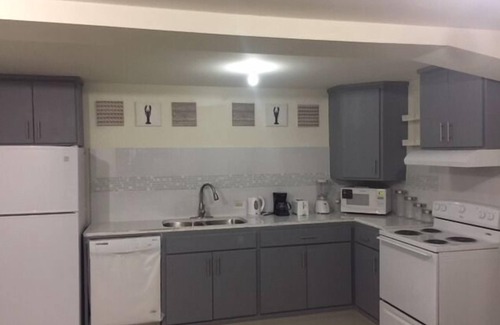 San Fernando Apartment | Modern Apartment w/Rooftop Views- Studio