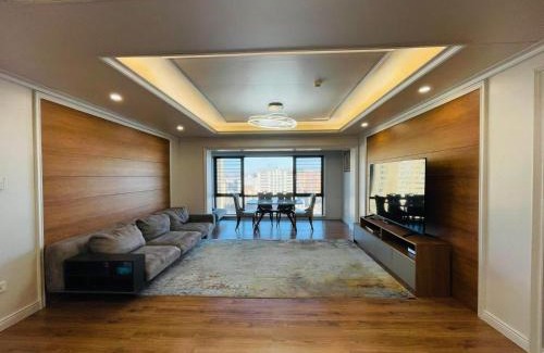 Burd Apartment | Modern apartment with City view - Time classic tower