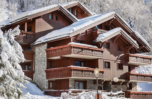 Meribel Village Apartment | Modern Apartment with Pool Access, Near Slopes and Shops
