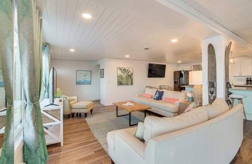 Detroit Lakes Apartment | Modern Apt on Detroit Lake w/Dock Access!