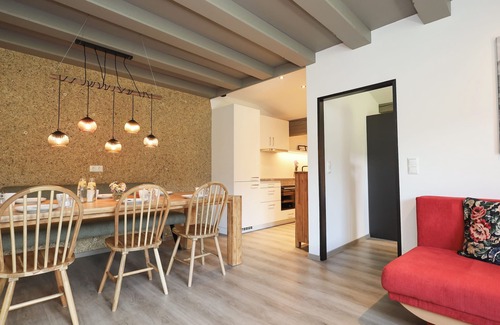 Hopfgarten Markt Apartment | Modern apartment, 500m to the ski lift