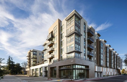 Mountain View Condo | Modern Avelle 2BR Condo – Family Friendly Stay