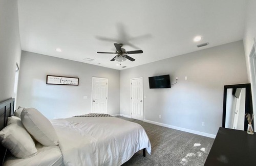Mary Esther House | Modern Beach Escape with Private Yard