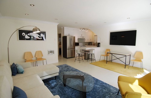 Playa Del Rey Apartment | Modern Beach Living, Lower Unit