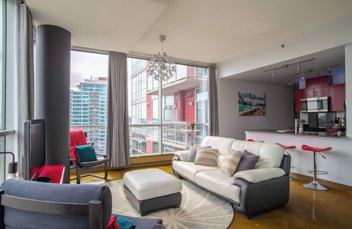 Beltline Apartment | Modern Beltline Escape Sky-High Views DT Views