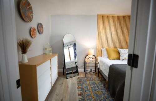 Highland House | Modern Boho Bungalow - Near MOA