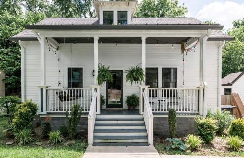 Greenwood House | Modern Boho Family House Near Shops in East Nashville