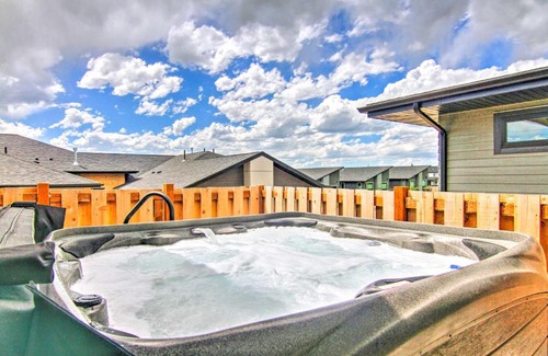 Four Corners House | Modern Bozeman Family Townhome with Hot Tub!